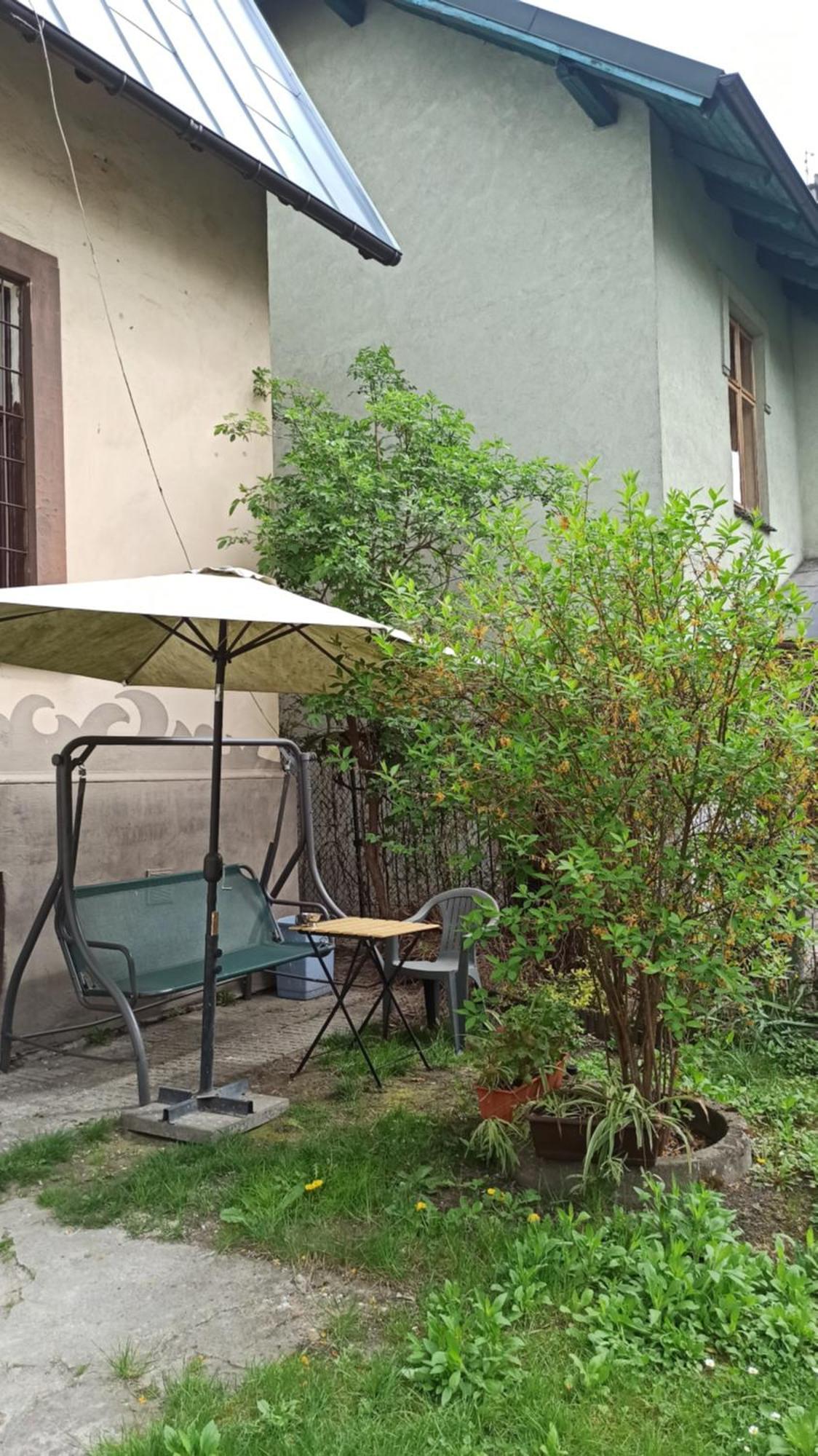 Хостел Retro & Garden